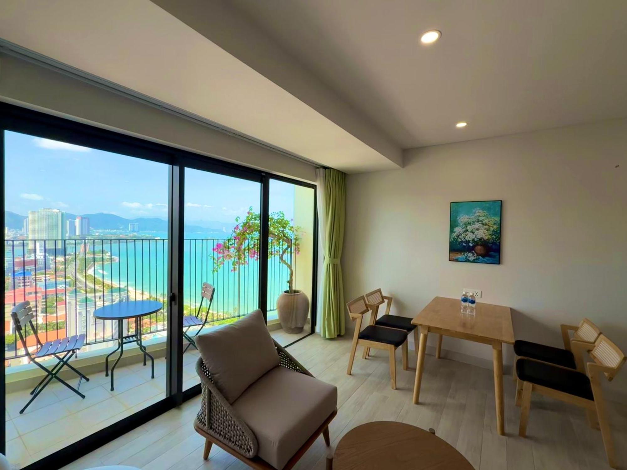 Gold Coast Nha Trang Luxury Apartment - Ocean View Exteriör bild